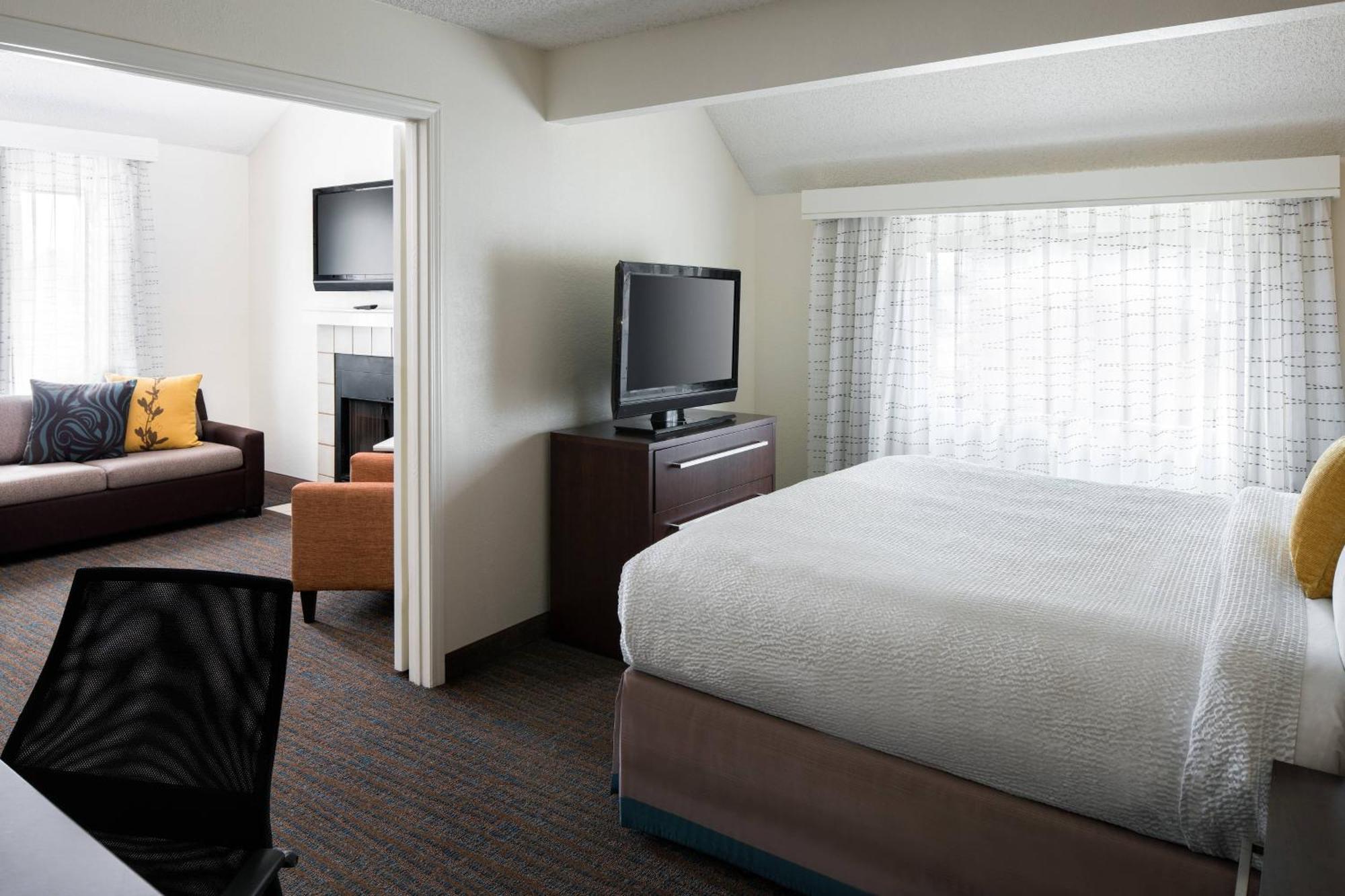 Newport Hotel 3*